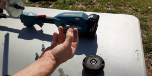 How to Remove the Trimmer Head Cover