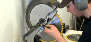How to Remove a Stuck DeWalt Chop Saw Blade