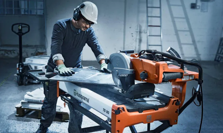 6 Best Wet Saws for Glass Tiles